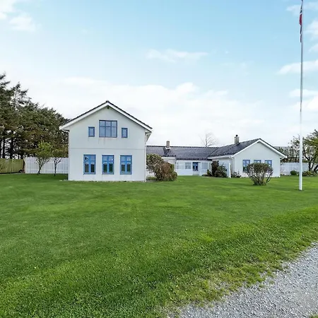 Luxurious In Kleppe With Wifi